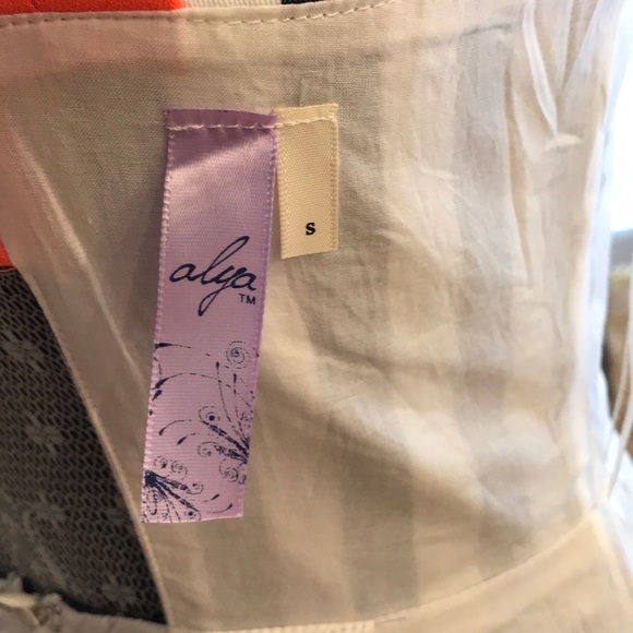 Alya Blue and white striped dress! - Picture 5 of 8